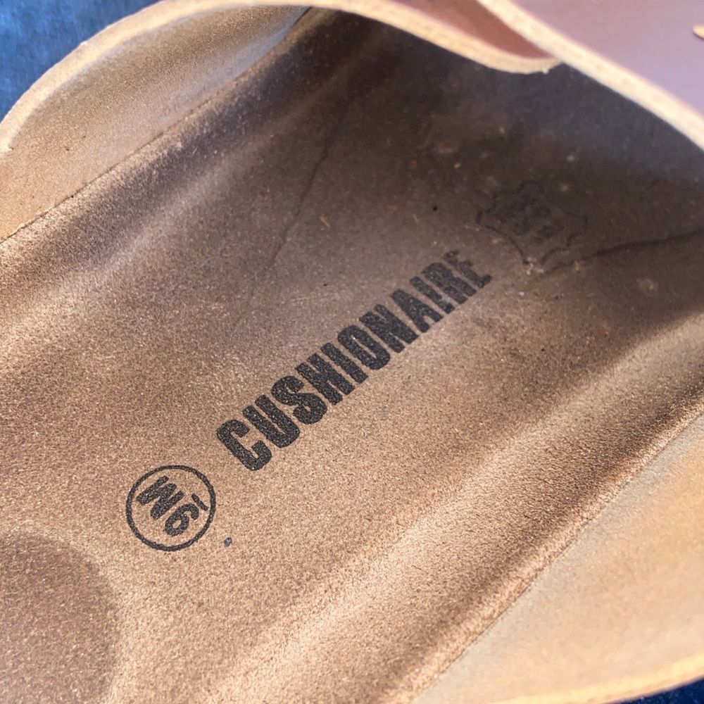 Cushionaire Stylish CopperâWomenâs Sandals with Adjustable Straps Size 9M - Picture 2 of 6